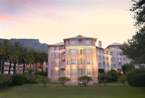 Mount Nelson Hotel Cape Town Private Wine Tour package | Blog Purentonline