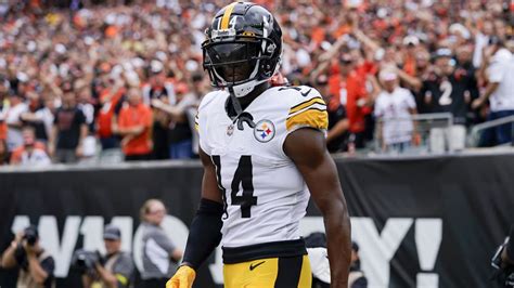 Steelers WR George Pickens frustrated by lack of opportunities: '99 ...