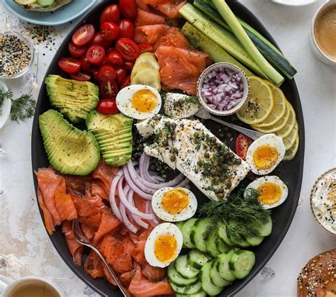 Salmon & Veggie Platter - online puzzle