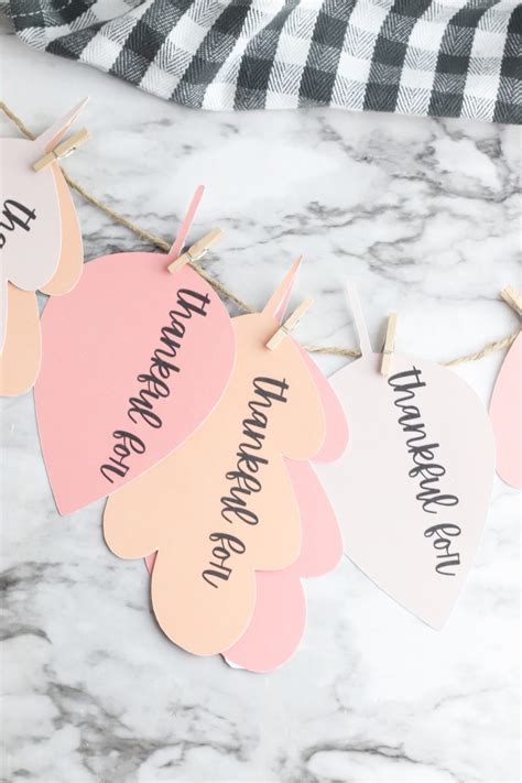 Thanksgiving Banner DIY [with Free Printable] - THE SWEETEST DIGS