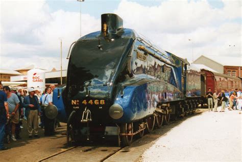 Jim's Train Pics: 4468 Mallard