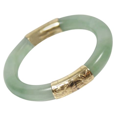 Jade Bracelet with Gold Clasp | Jade bracelet, Vintage bracelets, Jade ...