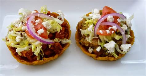 Easy Cooking: Mexican Sopes filled with Pork Rinds in Green Sauce and ...