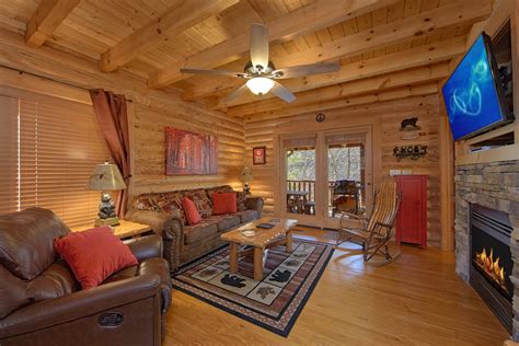 "Creekside Hideaway" Premium 2 Bedroom Wears Valley Cabin with Game Room