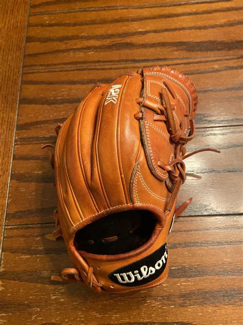 Wilson A2K Pitching Glove | SidelineSwap