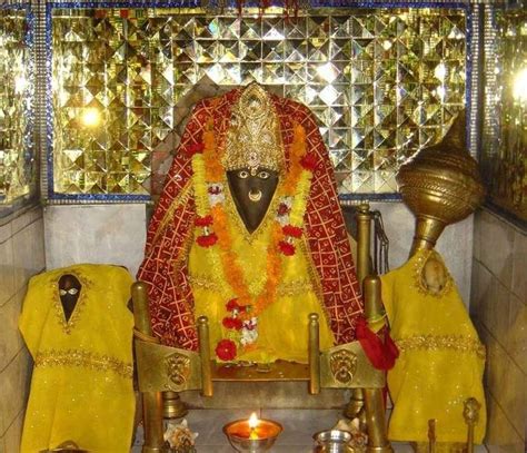 Baglamukhi Temple Kangra, History, Timings & Importance