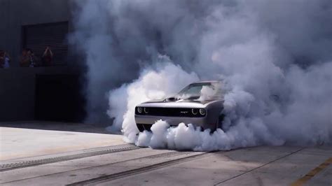 2015 Dodge Charger Hellcat Burnout