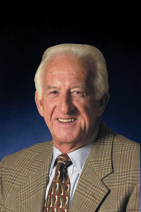 Bob Uecker to be Inducted into NAB Broadcasting Hall of Fame | Newsroom ...