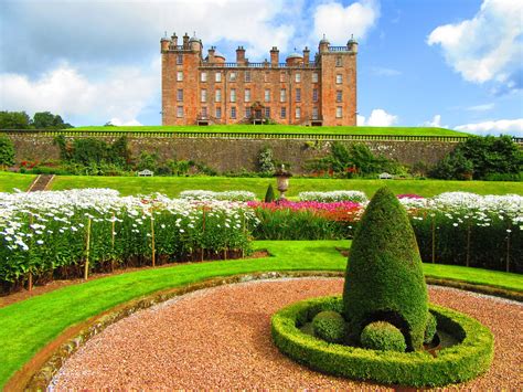 Drumlanrig Castle