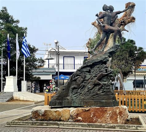 Pheidippides Statue