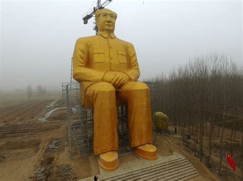 Check Out This Insanely Huge Golden Statue of Chairman Mao – Foreign Policy