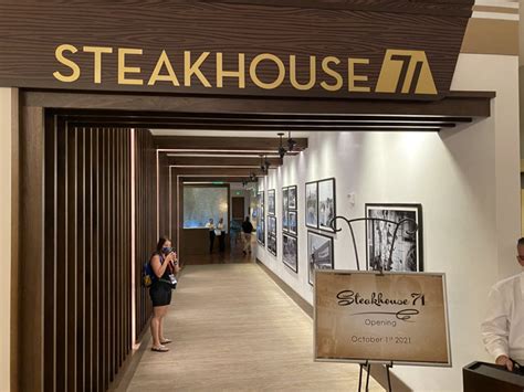 Our First Experience at Steakhouse 71 at Disney’s Contemporary Resort ...