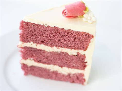 Raspberry Pinot Noir Cake - Cake Paper Party