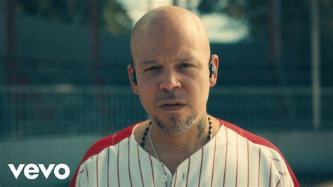 Residente - René (Official Video) - YouTube Music