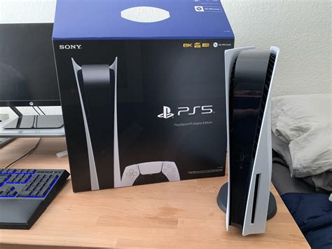 I ordered a digital PS5, but a disc PS5 came in the box! : r/onejob