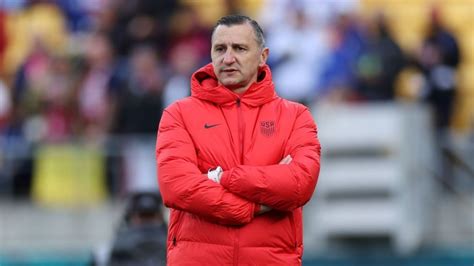 Vlatko Andonovski steps down as U.S. women's head coach, officially ...