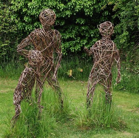 Stunning Grass Sculptures in The Lost Gardens of Heligan | FREEYORK