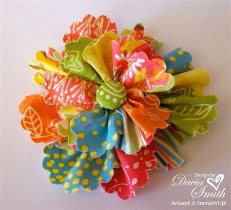 How to Make 30+ Patterned Handmade Fabric Flowers: Step-by-Step DIY ...