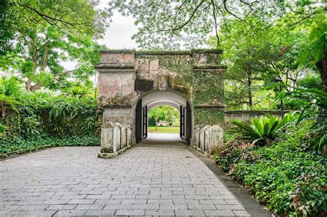 Fort Canning Park Singapore - Historical Garden in the Heart of the ...