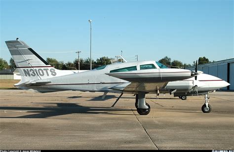 Cessna 310... - Untitled | Aviation Photo #0701715 | Airliners.net