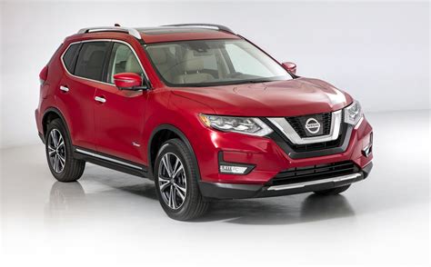 Road Test: 2017 Nissan Rogue Hybrid AWD | Clean Fleet Report