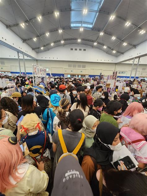 Galeri Foto Comifuro 16 Hari 1: Lebih Luas, Lebih Baik?