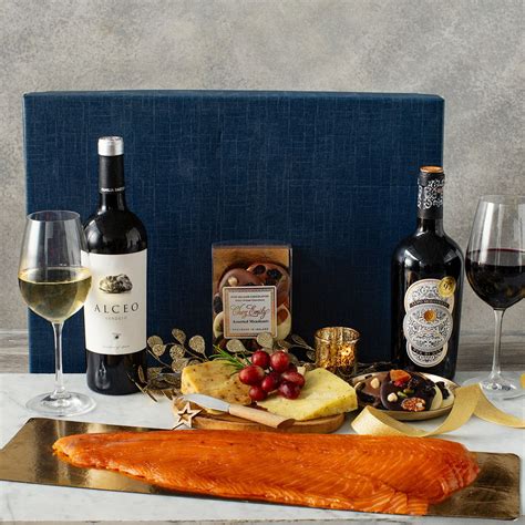 Irish Organic Oak Smoked Salmon & Wine Gift Box - Wrights of Howth