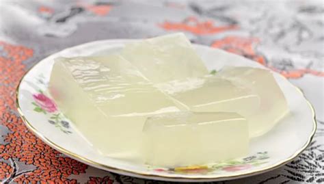 Rau Cau Dua: Vietnamese Coconut Jello Recipe | Food