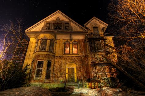 Marketing Secrets Behind the World's Scariest Haunted Houses - Pardot