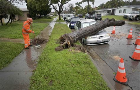 IN PHOTOS: Floods damage homes, homeless encampments in LA