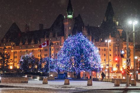 See Downtown Illuminated With Thousands of Ottawa Christmas Lights ...