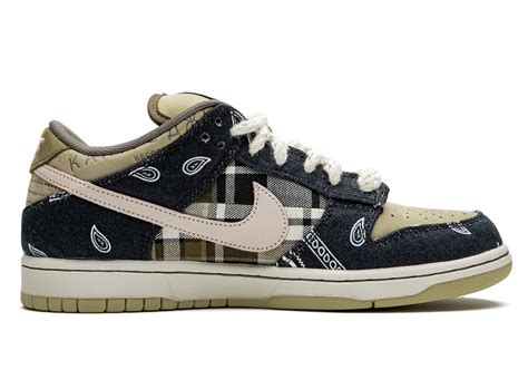 Travis Scott Nike SB Dunk Low CT5053-001 | SneakerNews.com