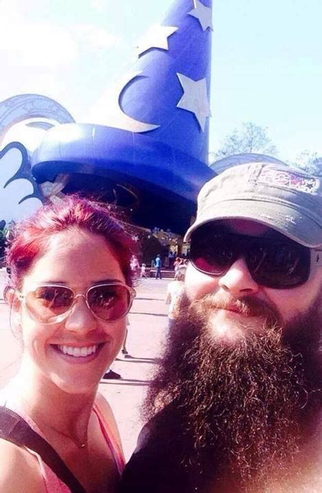 Photo: Bray Wyatt With His Wife At An Amusement Park | PWMania