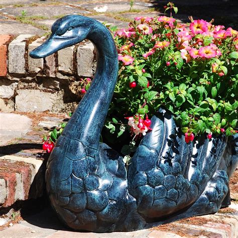 Swan Planter - Garden Wonders