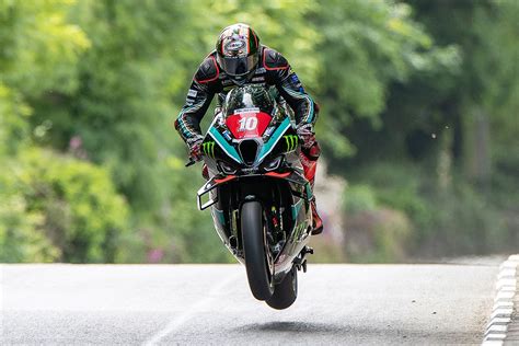 Isle of Man TT 2023: Hickman wins Superstock race with new lap record