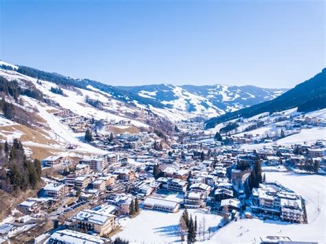 Free Photo | Beautiful mountain village covered in snow in the Alps in ...