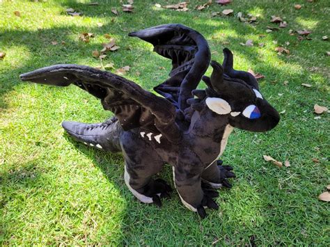 Wings of fire plush: Giant, weighted Darkstalker plushie! : r/WingsOfFire