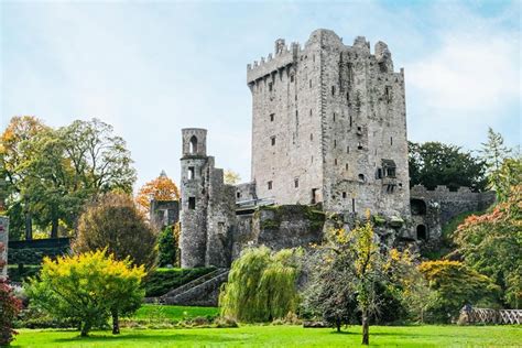 Blarney, Rock of Cashel & Cahir Castles Day Tour From Dublin 2024