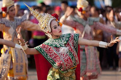 5 MUST-VISIT FESTIVALS IN BANGKOK - Travel magazine for a curious ...