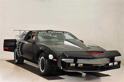 Knight Rider Super Pursuit Mode KITT Goes to Auction | Automobile Magazine