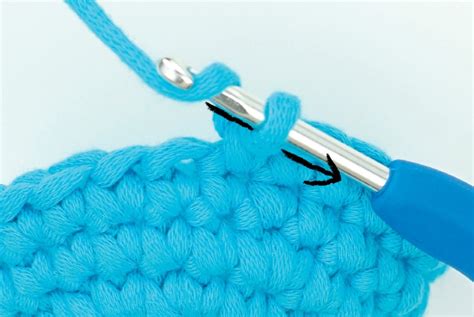 How to Crochet a Chain Stitch | The Woobles