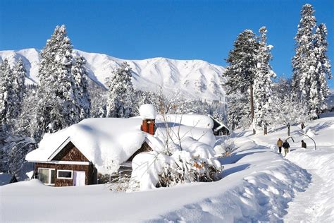 Gulmarg in Winters: A Gem in Kashmir's Crown