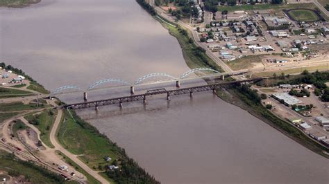 Peace_River_Bridge - ReNew Canada