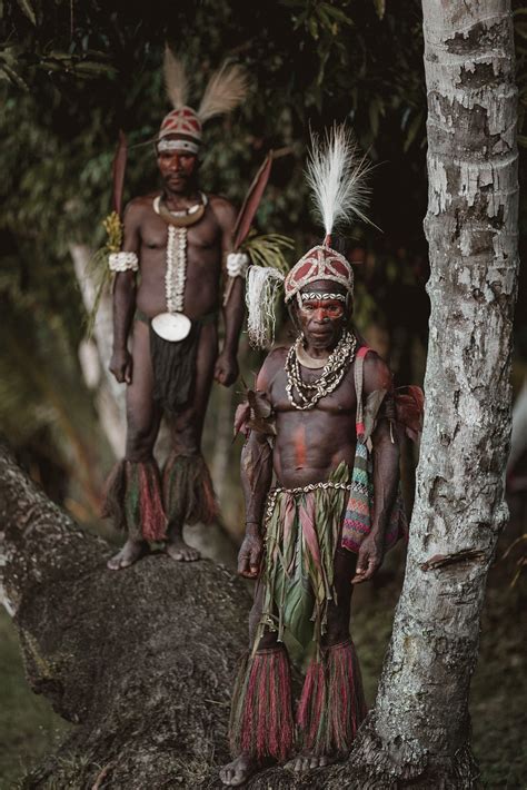 Insect men of Papua New Guinea | We love it Wild