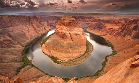 Lake Powell Hiking Trails, Utah Hikes - AllTrips