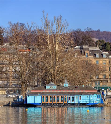 Embankment of Lake Zurich in Winter Editorial Stock Image - Image of ...