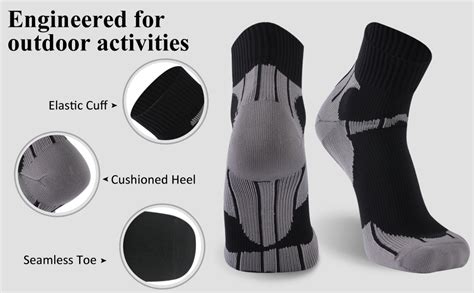 Obsessed: Breathable waterproof socks by SuMade