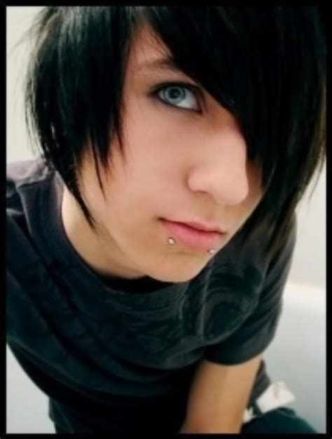 Emo Hair | Emo Hairstyles | Emo Haircuts: Emo Guys - What Makes Them Emo?