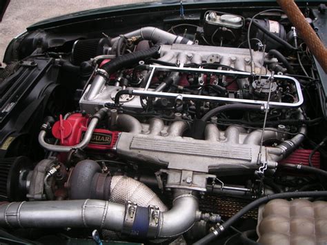 1977 Jaguar XJS V12 twin-turbo engine – PerformanceDrive