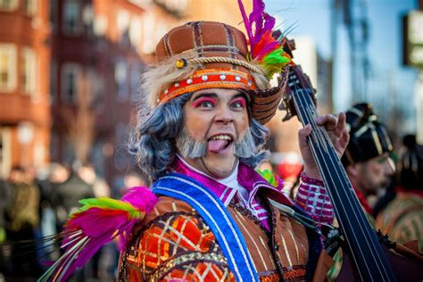 History of the Mummers: How Philly's New Year's Day parade briefly ...